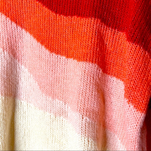 Valentines Red Pink Ombré Sweater Q+A L.A. Med - Picture 5 of 6